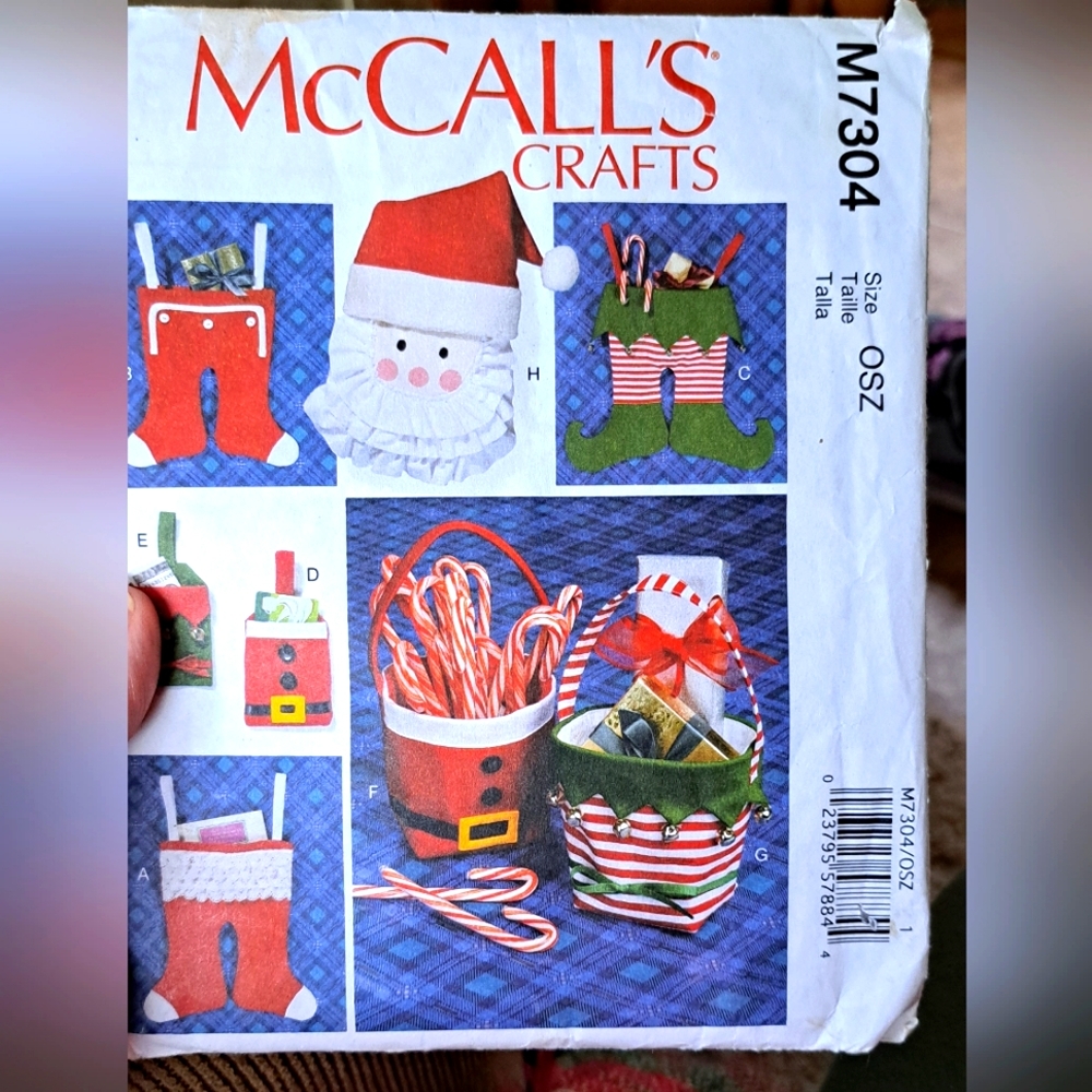Mccalls Pattern 7304 Christmas Crafts UNCUT Great Condition
